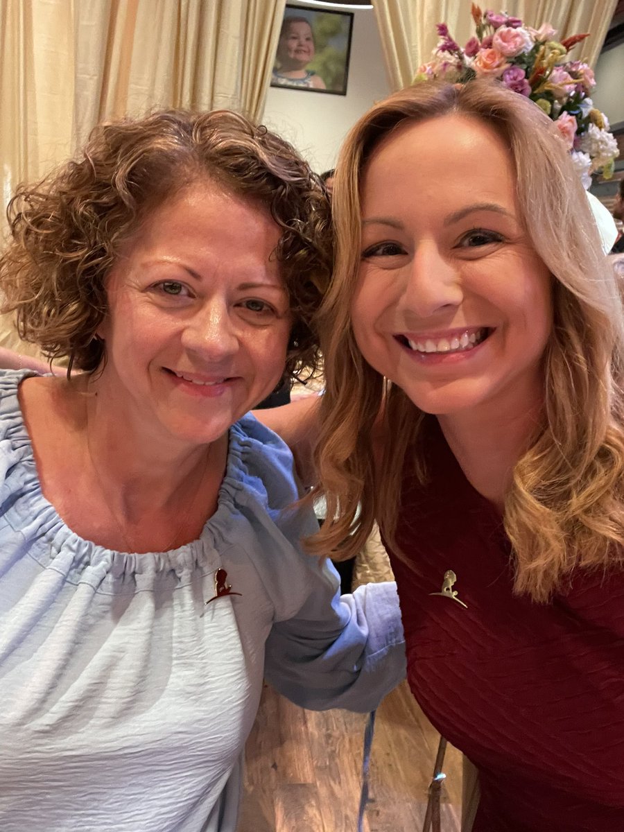 DanielleBreezy's tweet photo. So excited to accept the “Campaign Of The Year” Award for our @StJude Dream Home Campaign on behalf of our @WKRN team in Memphis! What a special night &amp; thanks to all of you in the last 5 years we have raised over 10 million dollars for the kids! ❤️🙌 https://t.co/Kief7ckbFZ