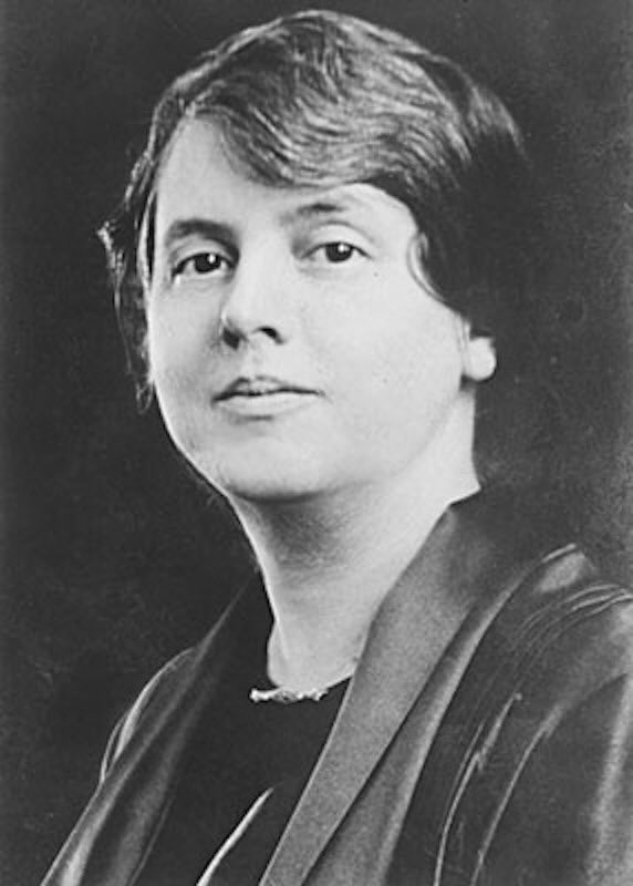 One of the biggest days in Texas history today.

105 years ago today women in Texas voted — 2 years before the 19th Amendment was ratified.

And it is a wild story of how Minnie Fisher Cunningham helped pull it off.