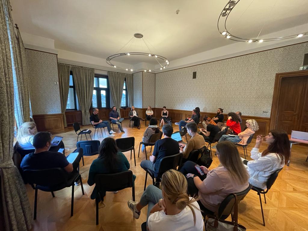 EU in Bosnia and Herzegovina (@eubih) on Twitter photo Group of 15 journalists from 🇧🇦 visited Prague where they learned about 🇨🇿experiences of joining the 🇪🇺 in 2004 & the role of media in reporting on EU-related affairs.
🙏<a href="/mpo_tweetuje/">MPO ČR</a> <a href="/EUROPEUMPrague/">EUROPEUM 🇨🇿🇪🇺</a> <a href="/CRozhlas/">Český rozhlas</a> <a href="/CEELI_Institute/">The CEELI Institute</a> & Czech journalists & CSOs. Group of 15 journalists from 🇧🇦 visited Prague where they learned about 🇨🇿experiences of joining the 🇪🇺 in 2004 & the role of media in reporting on EU-related affairs.
🙏<a href="/mpo_tweetuje/">MPO ČR</a> <a href="/EUROPEUMPrague/">EUROPEUM 🇨🇿🇪🇺</a> <a href="/CRozhlas/">Český rozhlas</a> <a href="/CEELI_Institute/">The CEELI Institute</a> & Czech journalists & CSOs.