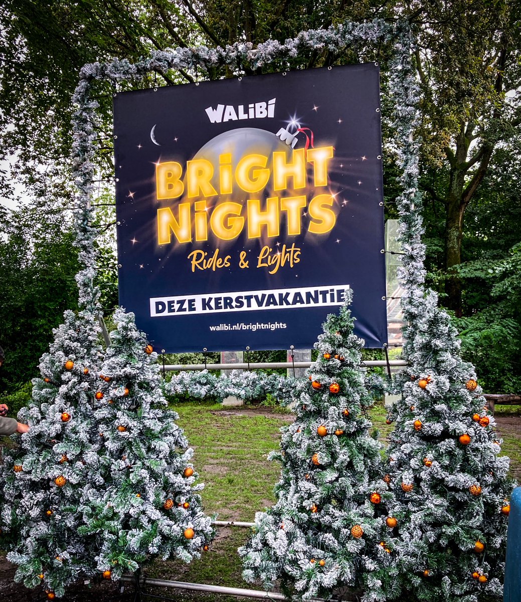 scottb1986's tweet photo. Vanaf aankomend weekend een ‘taste of Bright Nights” 😁🎄 @WalibiHolland https://t.co/RUNyIEEjhT