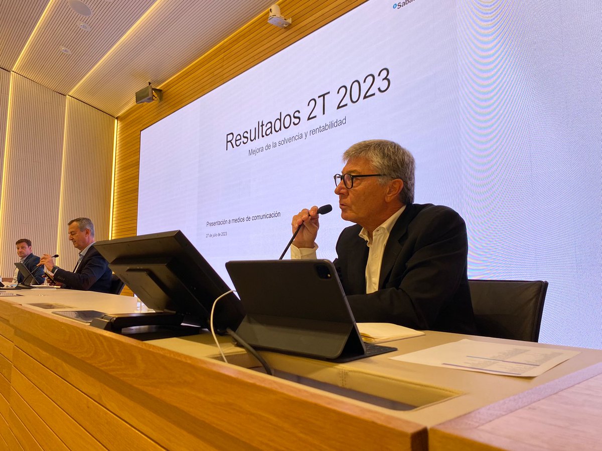 marctinez3's tweet photo. Doubly busy day today: #SabadellResults for the second quarter (again, very positive) and my last press conference as #CommsDirector for @BancoSabadell.
The time has come to move on
#ThankYou everyone, #ThankYou for everything!
Have a great summer and see you soon
#Communications https://t.co/9Qj1lamrFh