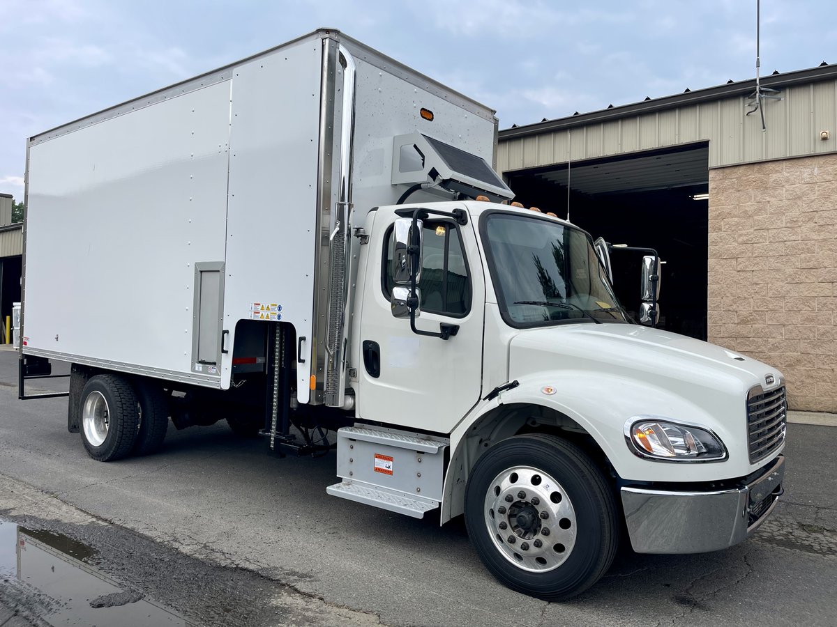 ValleyGrnShred's tweet photo. 🚛🔥 Exciting News! 🎉 Our fleet just got bigger with a new on-site shredding truck! 🌟🔒 Say goodbye to worries about sensitive documents, as this shredding beast guarantees secure, on-the-spot destruction. 🗂️🔐 #ShreddingTruck #OnSiteSecurity #ConfidentialityMatters https://t.co/5FAcabofGh