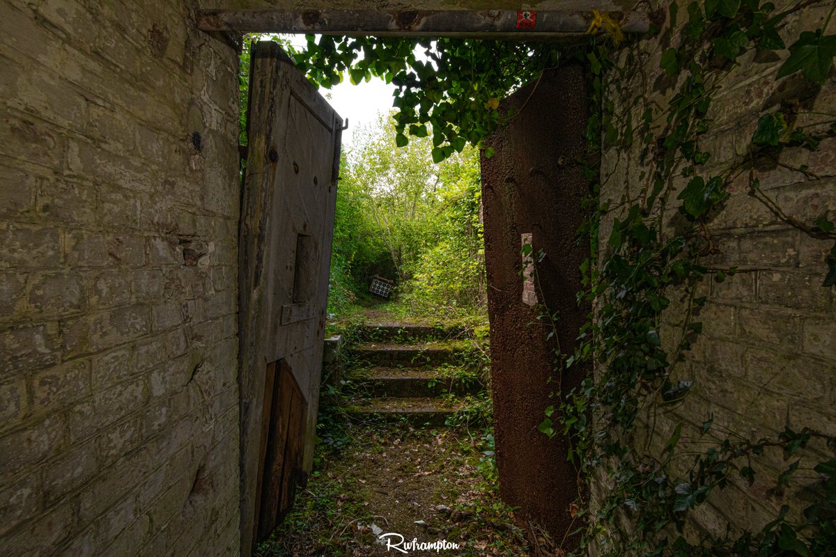Ever wondered about the history of Fort Purbrook and Fort Widley?
Now is your chance to book onto a tour.
Spaces still available for the tour this Saturday #fortpurbrook
Click on the link to book tickets:
bit.ly/3LixBSo
📸RWFrampton
#morethanafort #heritage
