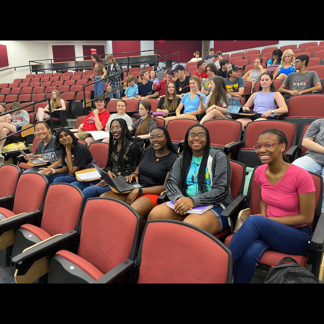 ThriveGeorgia's tweet photo. Last week our Thrive students attended a mental health seminar with Dr. Ellen House. #thriveatgeorgia https://t.co/znCoiSpo4b