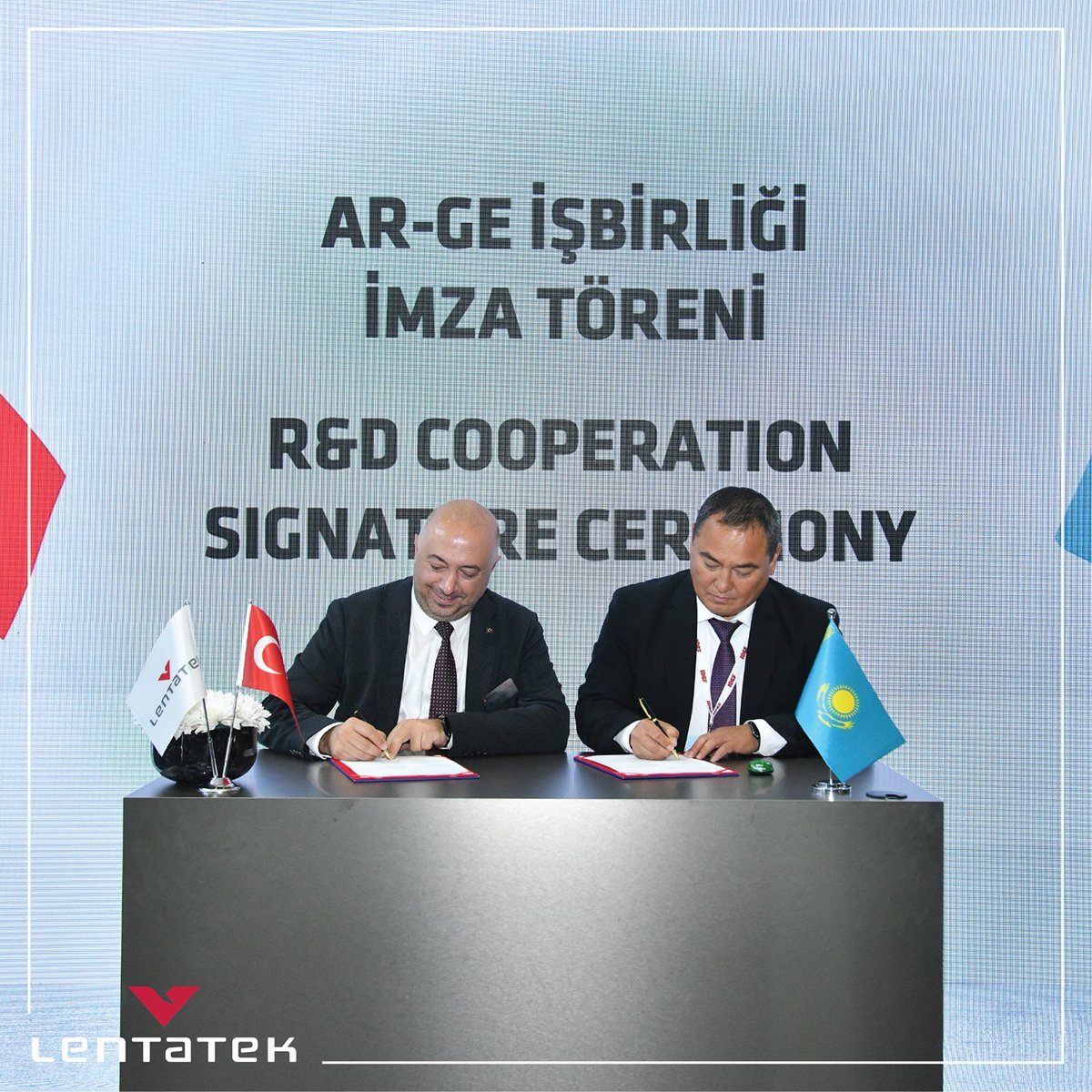 lentatek_'s tweet photo. The cooperation agreement we signed with Kazakhstan's R&D Center "Kazakhstan R&D Center" in order to work together on Hydrogen and Fuel Cell Technologies and Unmanned Aerial Systems will be beneficial for our country.
#LENTATEK #IDEF23 🇹🇷🇰🇿 https://t.co/r3rfRS9pLF