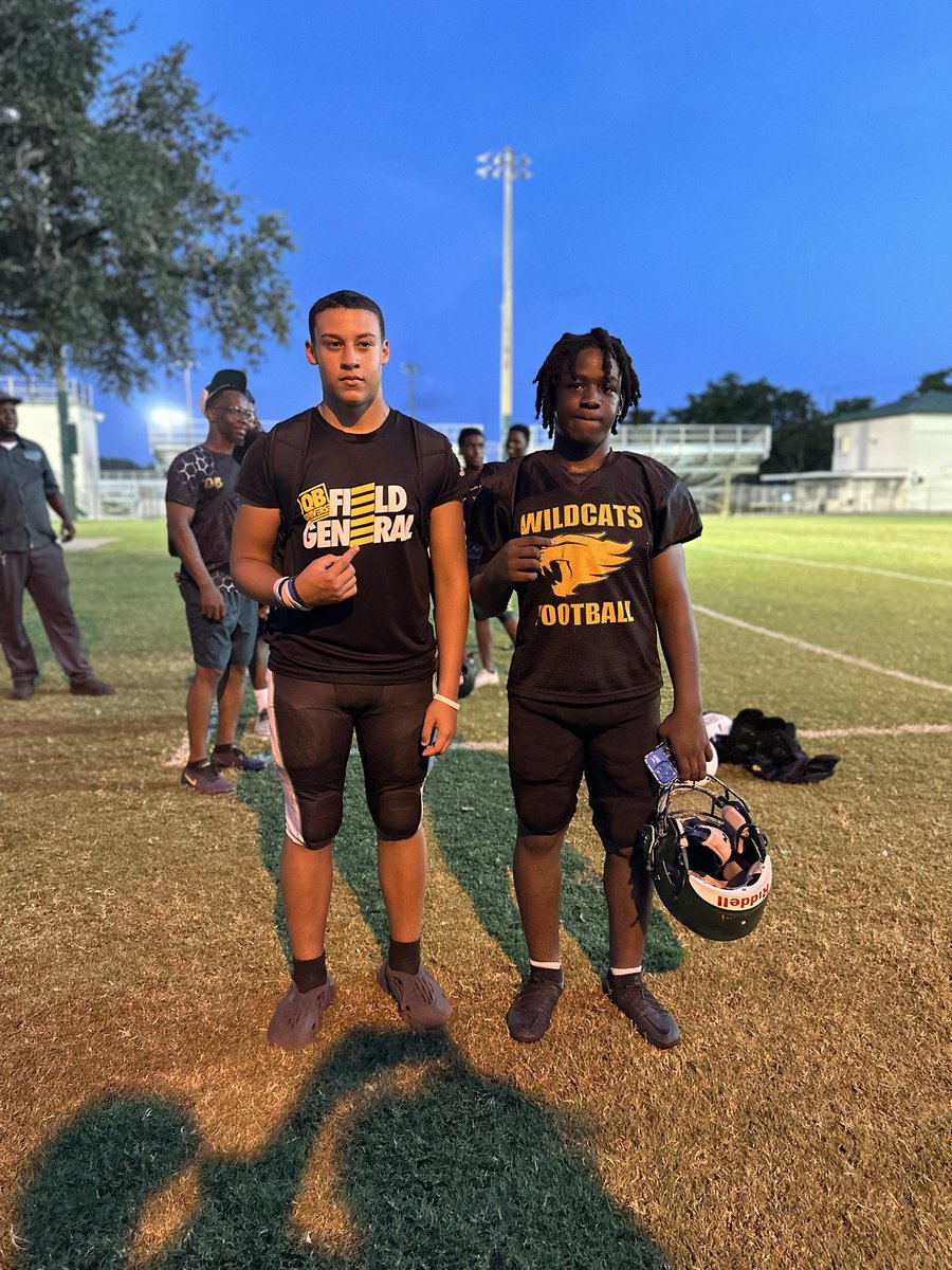 IsaiahLopezQB1's tweet photo. My guy Joc. One of the best #RB in #BrowardCounty. https://t.co/ptKOUmpWhN