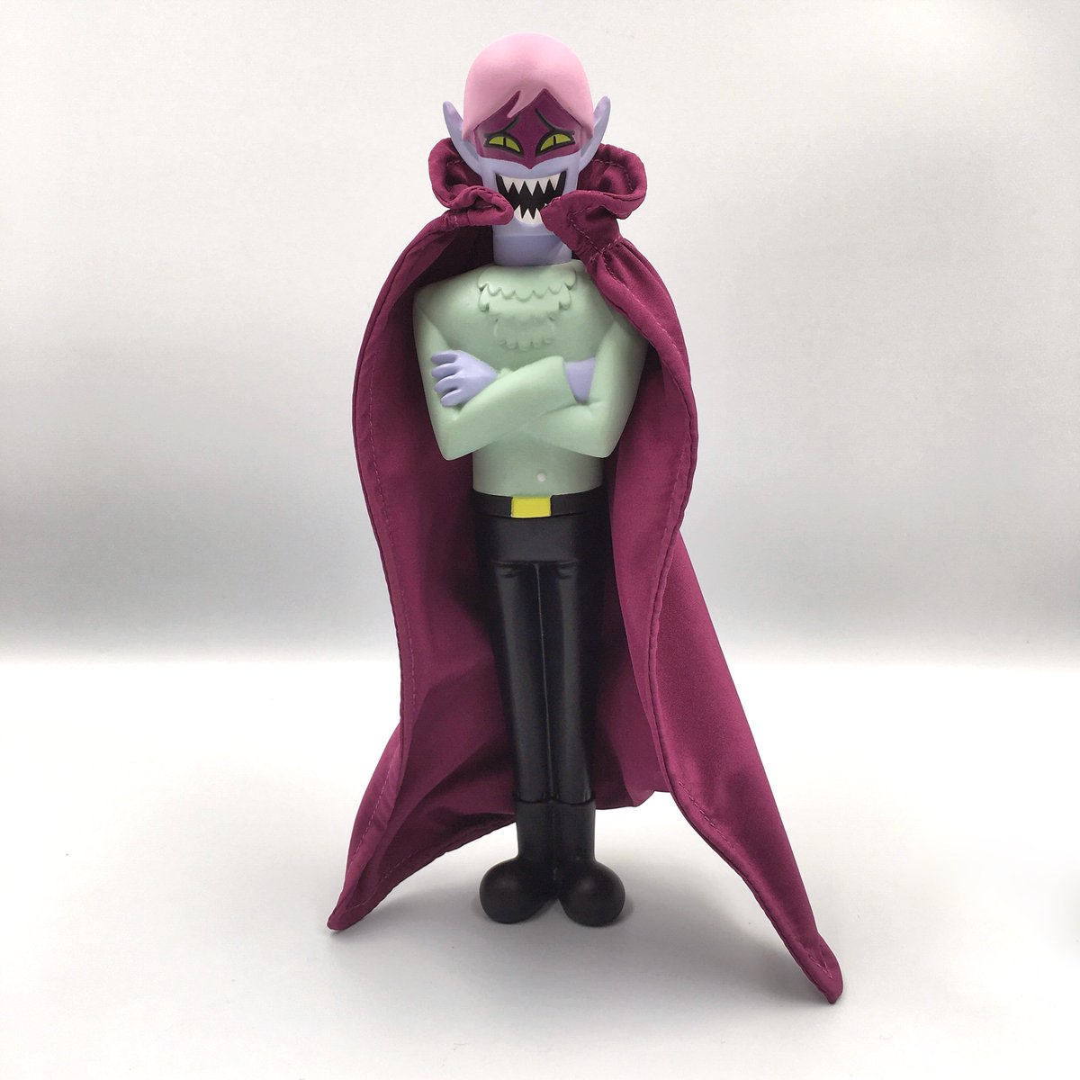 AX2_JP's tweet photo. 【当日販売】
Netflix Brave Series - 

Morewant Fair Type
¥9,900(税込)

Despair Brave Despair Type
¥9,900(税込)

Blood King
¥9,900(税込)

Lonely General
¥9,900(税込)

#AX2limited 
#WF2023S 
#ワンフェス
#WF2023夏
#WF2023Sおしながき
#ソフビ
#勇者系列
#BraveSeries https://t.co/yoY4PuQD2k