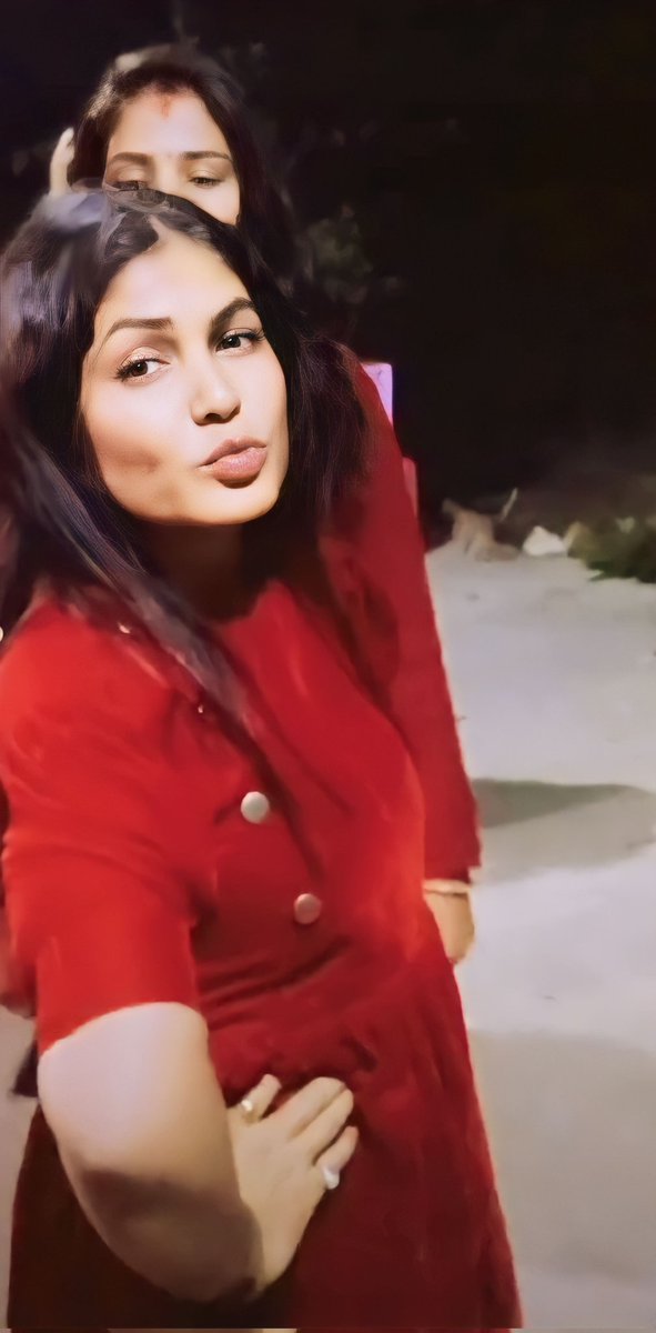 म:म:खान्न खाजामा थुप्पा देऊ
Lov u baby.तेइबाट चुप्पा देऊ! 😜😂
             टिकटक रच!😂😜