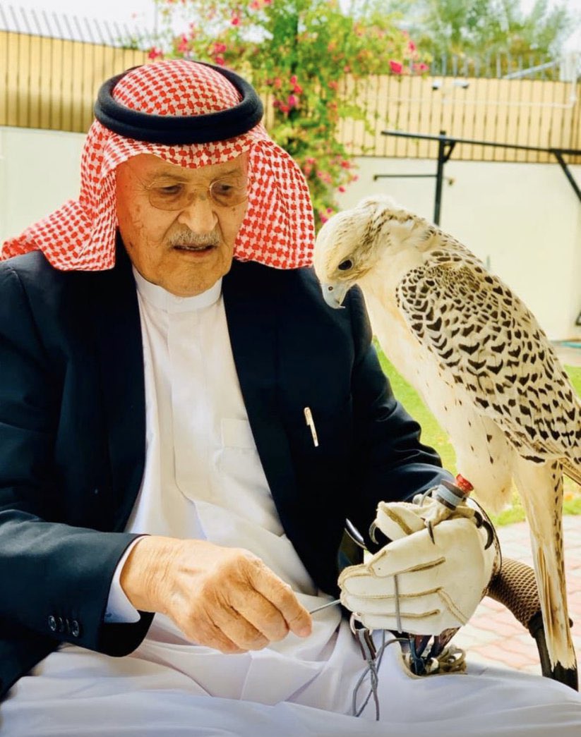 fayez_malki's tweet image. -

 #الشيخ_متعب_محروت_الهذال
#عنزه 
الله يعظم اجركم ويحسن عزاكم
و العزاء لقبيلة #عنزه عامة ولأسرة الهذال

الله يرحمه و يغفر له و يسكنه فسيح جناته

_