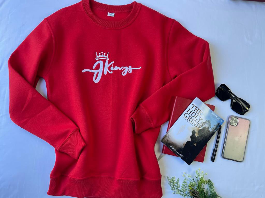 JKings365's tweet photo. You do not see the sun apologizing for the way that it shines, so why should you?

Go out into the world &amp; shine…you are the glory of God!

📚The Holy Grind👇🏽

https://t.co/8xLzM7uhnu

👕Jumpers available on Website👇🏽

https://t.co/gggrBxpH5d
.
.
#sweater #ukapparel #bookalert https://t.co/uc5ZtafdRr