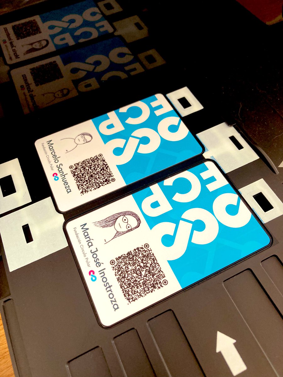 belettapaula's tweet photo. Les dejo un dato por si a algún emprendedor le sirve.
Una amiga está pasando un momento complicado y está vendiendo Flyer a 5900 el ciento. 1.000 en 35.000.
Credenciales de PVC impresas 27.000 las 50 full color ambas caras. 
Despacha a todo Chile.
Les dejo foto y agradezco RT https://t.co/W0ilvuJIgD