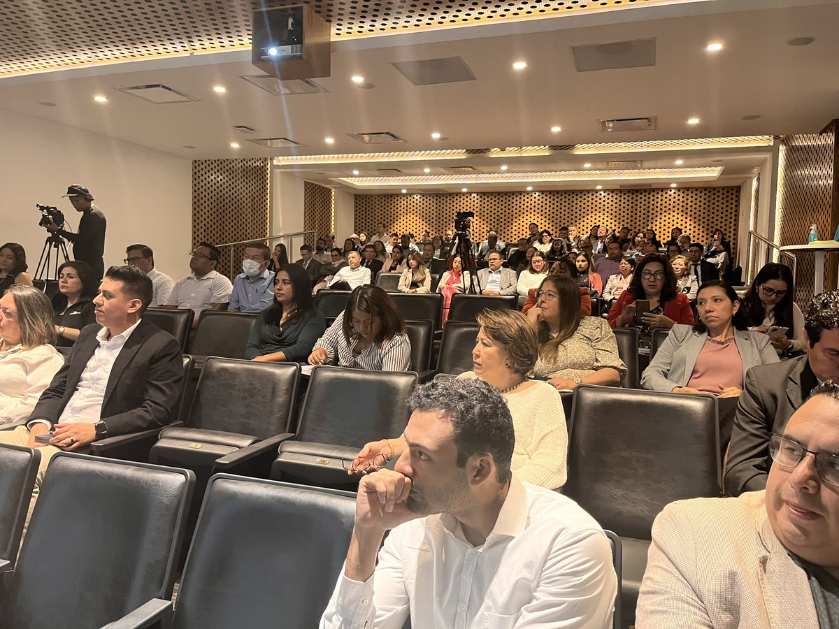 impuestosychoco's tweet photo. 4to encuentro tributario y aduanal en Agexport. Me tocó hablar del contexto centroamericano del comercio electrónico y su tributación. 
#consortiumlegal https://t.co/O3pN46bp8p