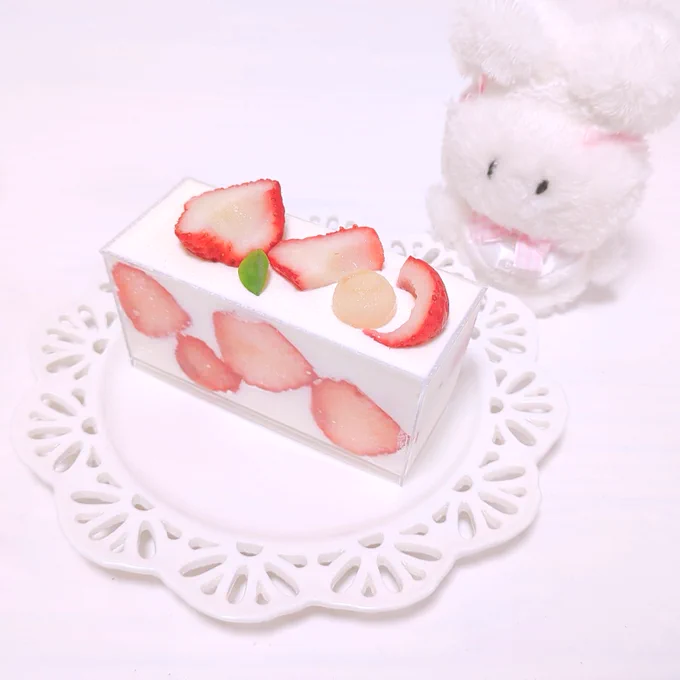 しんりゃくしゃとちきゅうのおすすめデザート専門店へ地層ケーキは断面も綺麗だしとっても美味しい…定期的に食べたくなって行ってしまう…あまりにもオススメすぎるからみなさまにも共有…#うさぷら日記#dessertplaceshikisai 