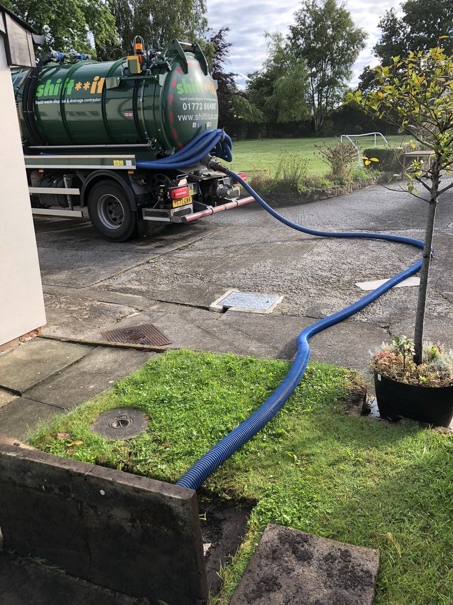 shiftituk's tweet image. #septictank and #treatmentplant #emptying in #Lancashire.

Call 01772 864987 or email info@shiftituk.com to arrange a visit