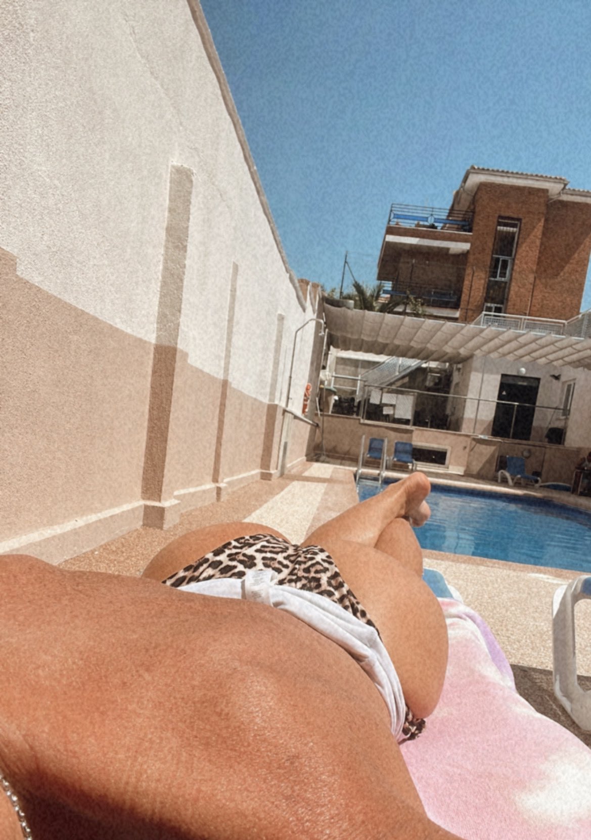 #today #swimmingpool #encasa #Madrid https://t.co/MFdwXDDj2Z