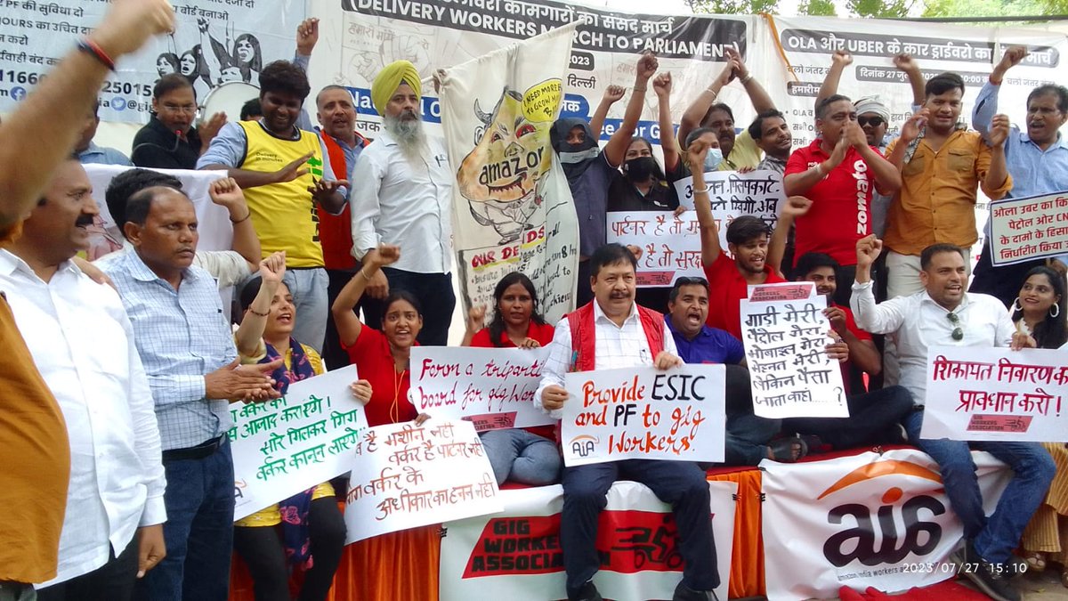 gigwaindia's tweet photo. Organized protest at parliament for #SocialSecurity of #app based #platform workers @dharmendraind @uniglobalunion @uniapro @CHoffmanUNI @nickrudikoff @WhatIsAHovig https://t.co/MadspO5xmz