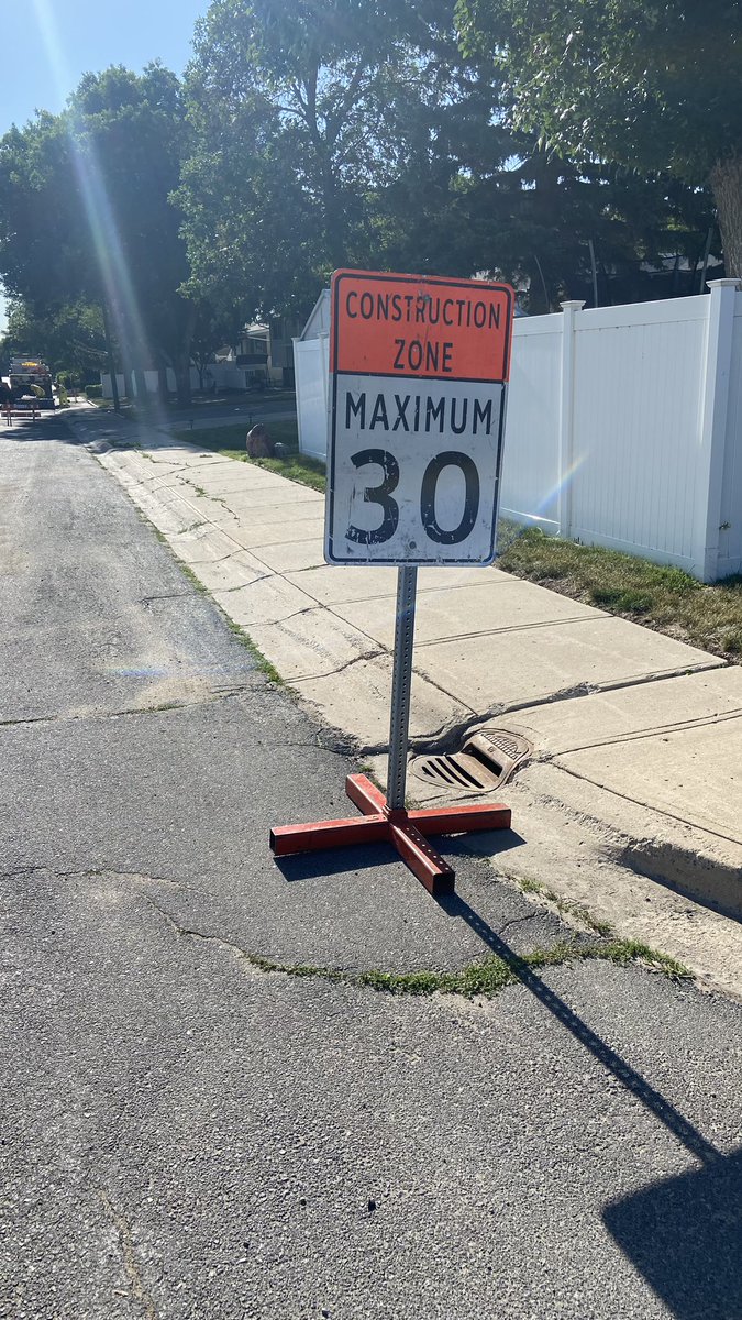marbo00's tweet photo. @CityofRegina Why is proper signage such a difficult task for your employees?  This is on Rink at Pettingell. Many drivers weren’t sure how to proceed!  Either the road is open or it’s closed!  It can’t be both! #yqrtraffic https://t.co/jwhxGShIRm