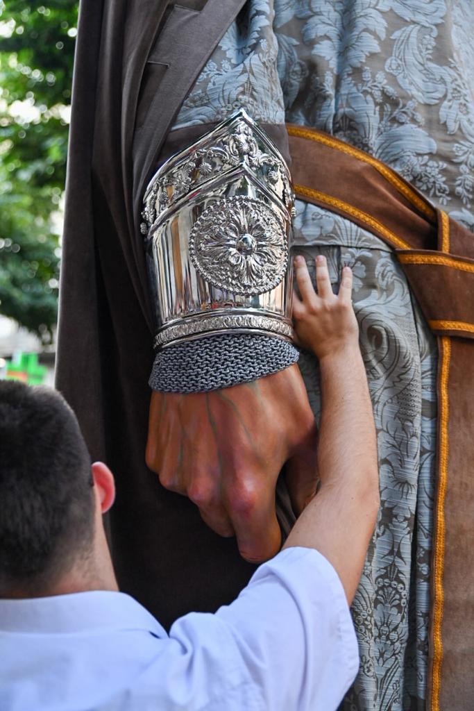 Les Santes Mataró tweet media