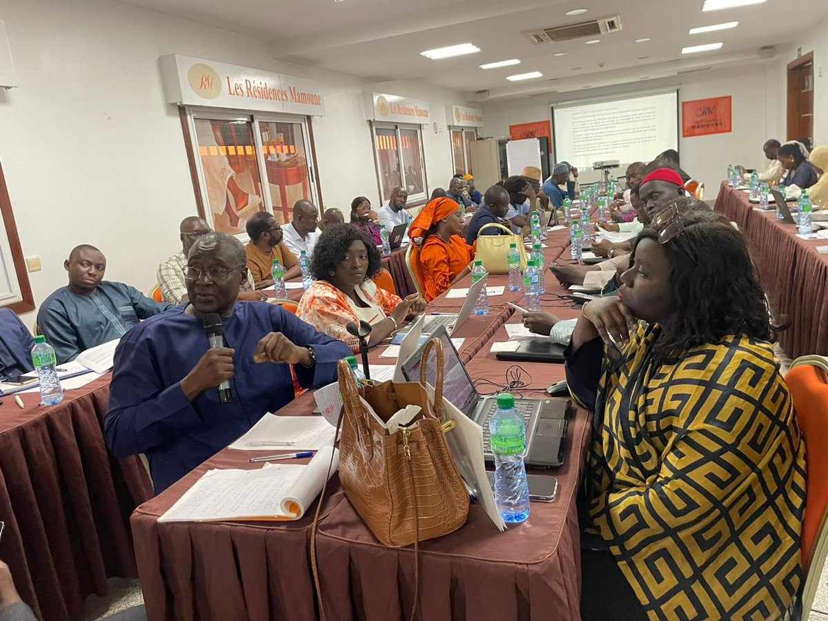 mtngouvsn's tweet photo. Ce jeudi 27.07.2023, s'est tenu l’atelier de validation du projet de textes juridiques de l’adressage physique-numérique au Sénégal. Objectif: dans une démarche inclusive, procéder à la validation technique du projet du cadre legal de l'adressage 🇸🇳
#SN2025
@MaitreMBT https://t.co/atFlkbpscr