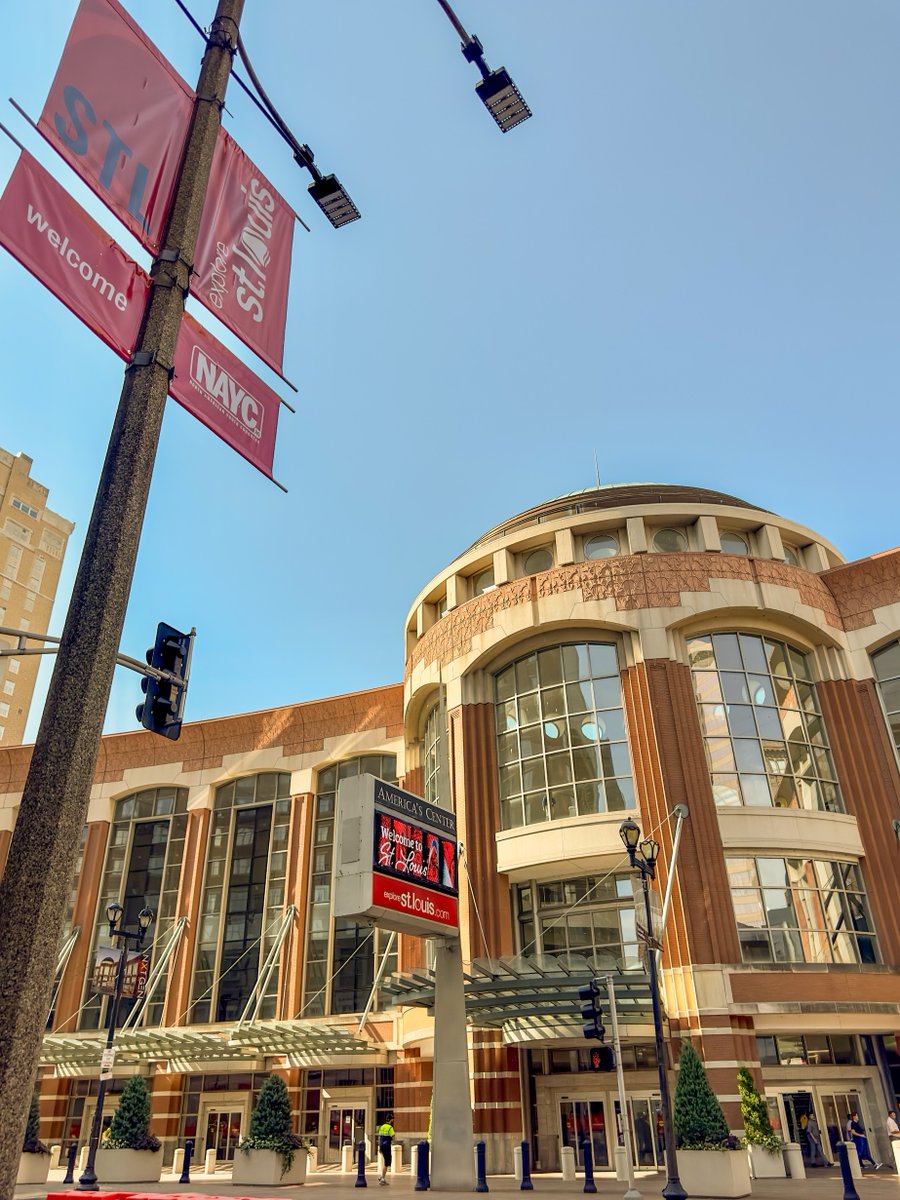 Meet St. Louis tweet media