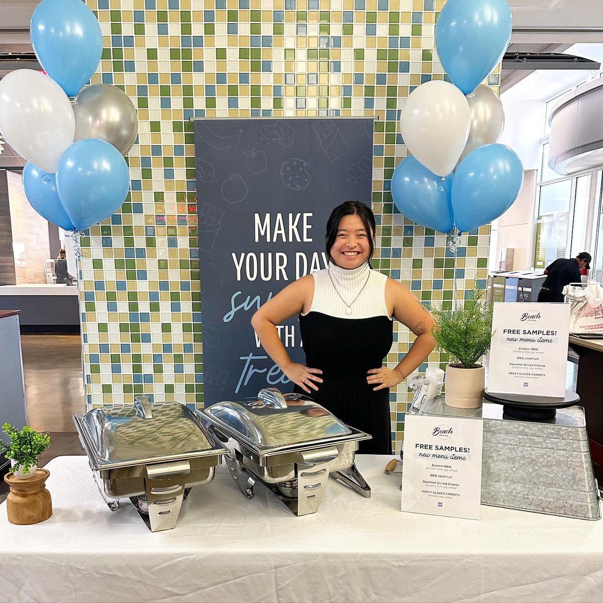 FREE SAMPLES! 🚨

Come out to Beach Cafe in the Brinkhous-Bullitt to try some free samples of our NEW MENU ITEMS coming to Beach Grille on MONDAY! 😍🍽️

#GDTBATH #wellfedandhappy