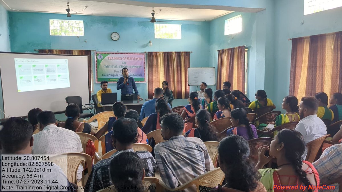 CDAONuapada's tweet photo. Today Digital Crop Survey training imparted to surveyors, supervisor in Nuapada and Komna block . Objective of DCS , hands-on training on mobile App i.e Agri stack  was demonstrated.@DM_Nuapada @arvindpadhee @premcchaudhary @krushibibhag @rajaaswain @rdmodisha https://t.co/EI3WURm1oT
