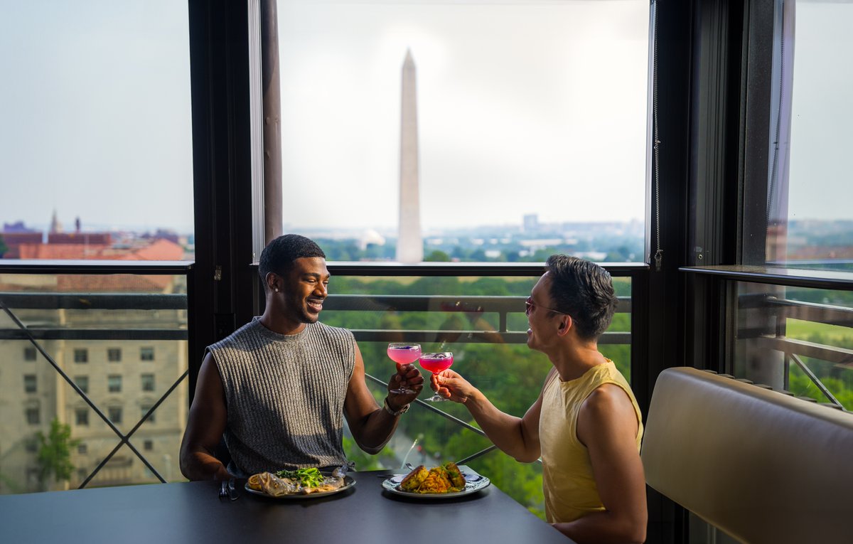 EdgeMediaNet's tweet image. Toast to the end of summer with free events, waterfront activities, unique festivals and cultural experiences in the nation&apos;s capital. #ExperienceDC tinyurl.com/5m5k42ts #sponsored by @destinationdc