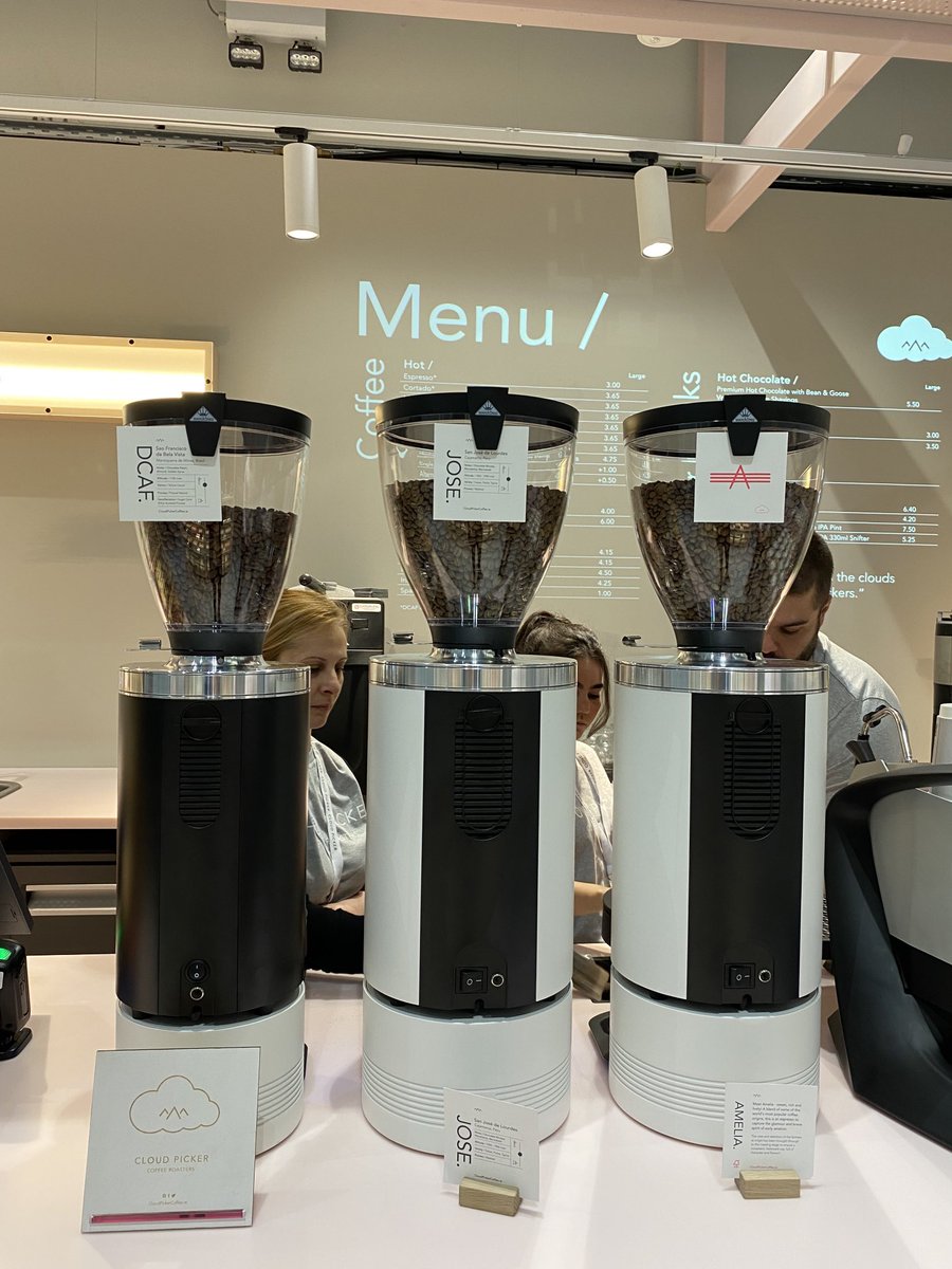 Dublin Airport tweet media