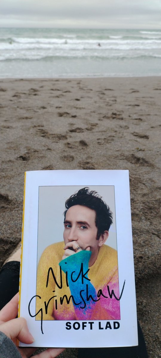 SarahVerity's tweet photo. Hot choc, a book and the boy enjoying bodyboarding in the sea. https://t.co/KxSSzjv5DD