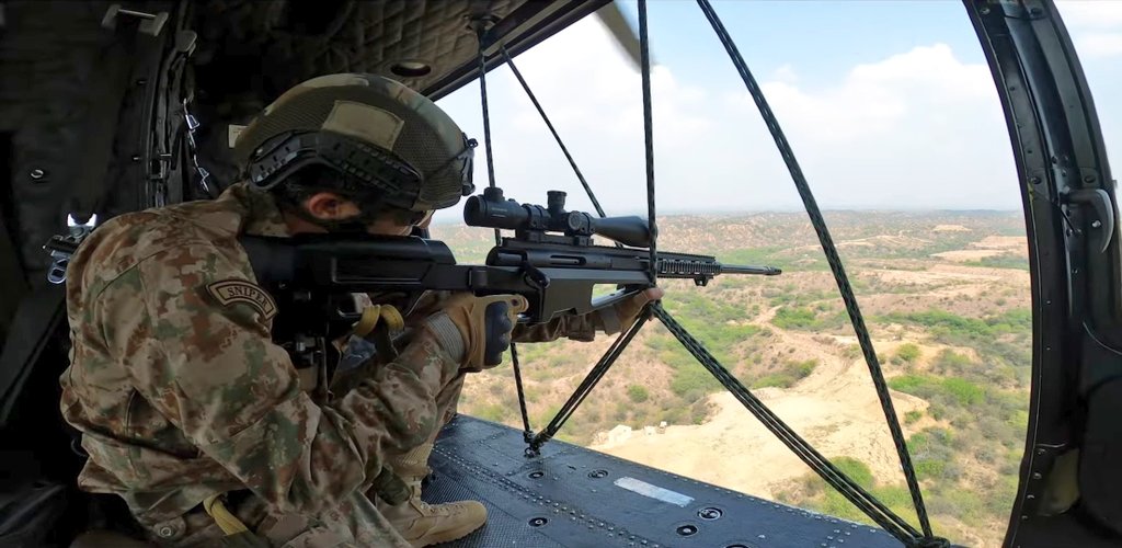AnonP0K's tweet photo. One man can change the world with a bullet in the right place. .

PASS 🇵🇰 Pakistan Army Sniper School  🪖 https://t.co/dRFiC9SbnO