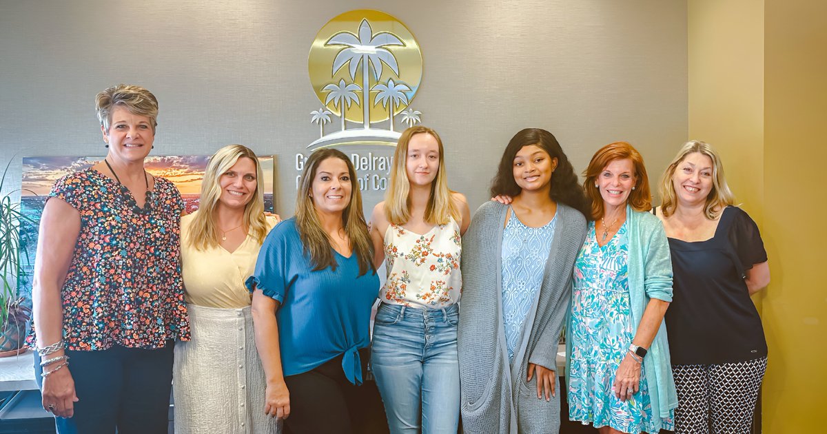 @EjsProject 's Purpose Pays internship program provides a summer work experience for youth ages fifteen to eighteen. Sabria is our hard-working intern this summer and we are going to miss her! 💗 #DelrayBeach #DelrayChamber #EJSProject #InternshipOpportunities #DowntownDelray