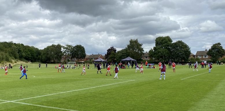 AnwarU01's tweet photo. Top day at the @premierleague Emerging Talent Festival👌1st visit to the impressive @lborouniversity where  players, parents &amp; some familiar faces came together from across the country 🤩 also great to share the stage with @WolvesAddict, @RizRrehman &amp; 2 future ballers 🙏 #PLETF https://t.co/iuqvj9eQbc
