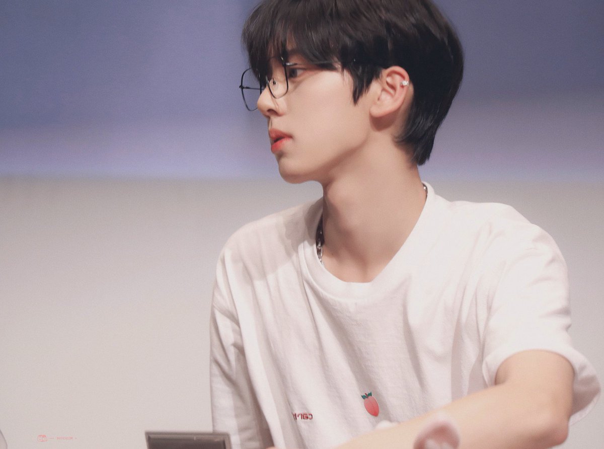 bulmoonn's tweet photo. hanyuseo sudah bisa di bayangkan https://t.co/NrTtEgIpVM