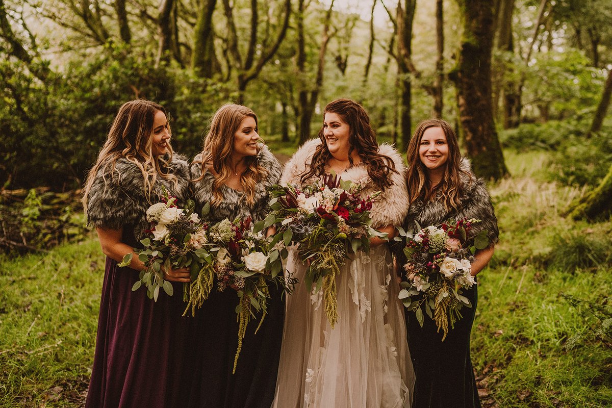 DunskeyE's tweet photo. Woodland secret doorway, a fairytale boat, and abundance of autumn colors. This remains one of the most splendourous weddings we have ever hosted at Dunskey Estate. 

#dunskeyestate #dunskeymagic #scottishweddingvenue #outdoorwedding https://t.co/uhn4VaonRL