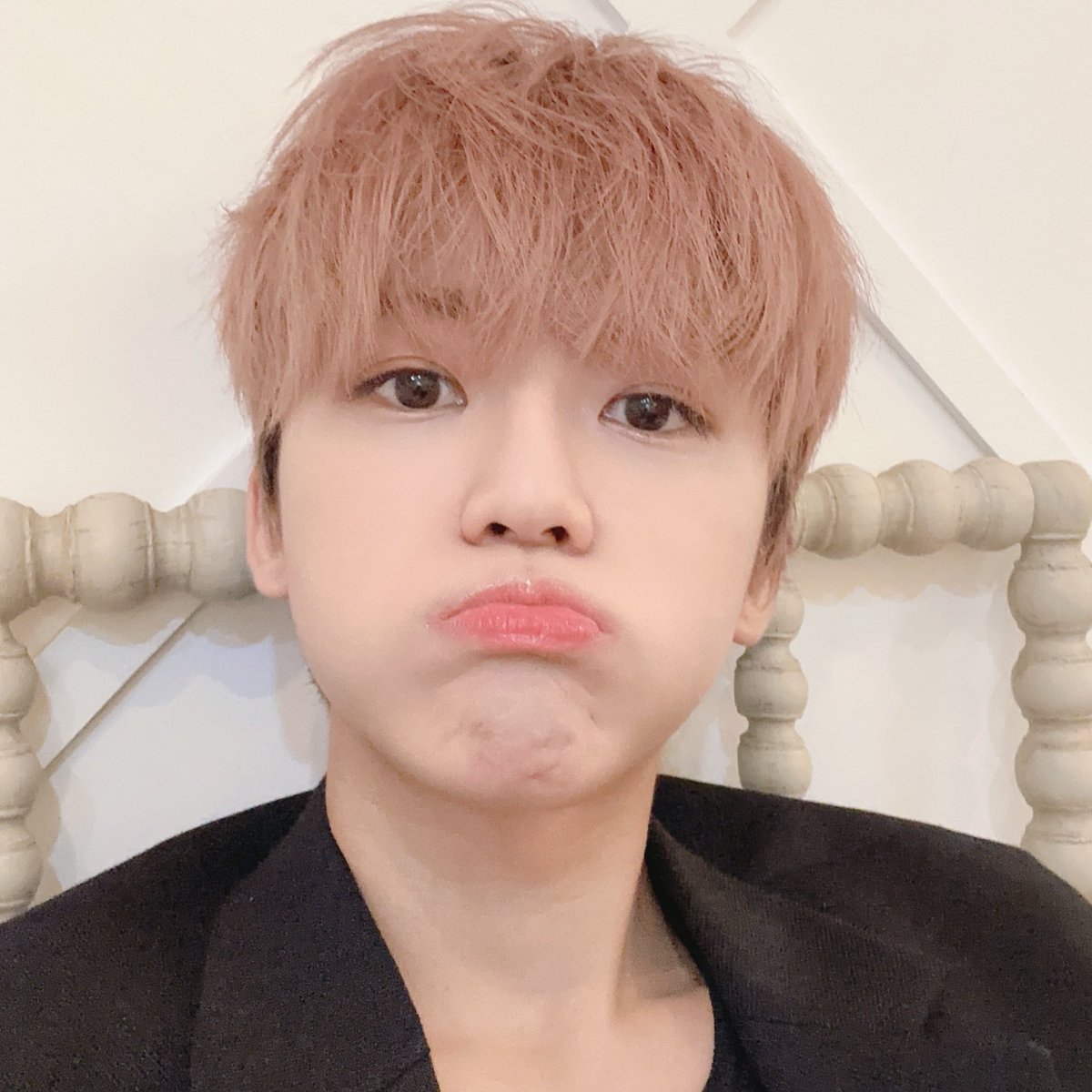 njmhae's tweet photo. pouty jaemin selfies are so precious to me 🥺 https://t.co/W71edPO9Ny