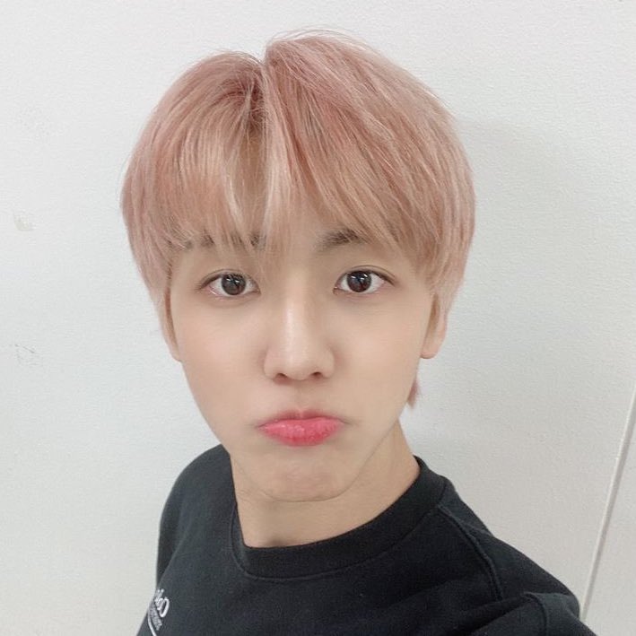 njmhae's tweet photo. pouty jaemin selfies are so precious to me 🥺 https://t.co/W71edPO9Ny