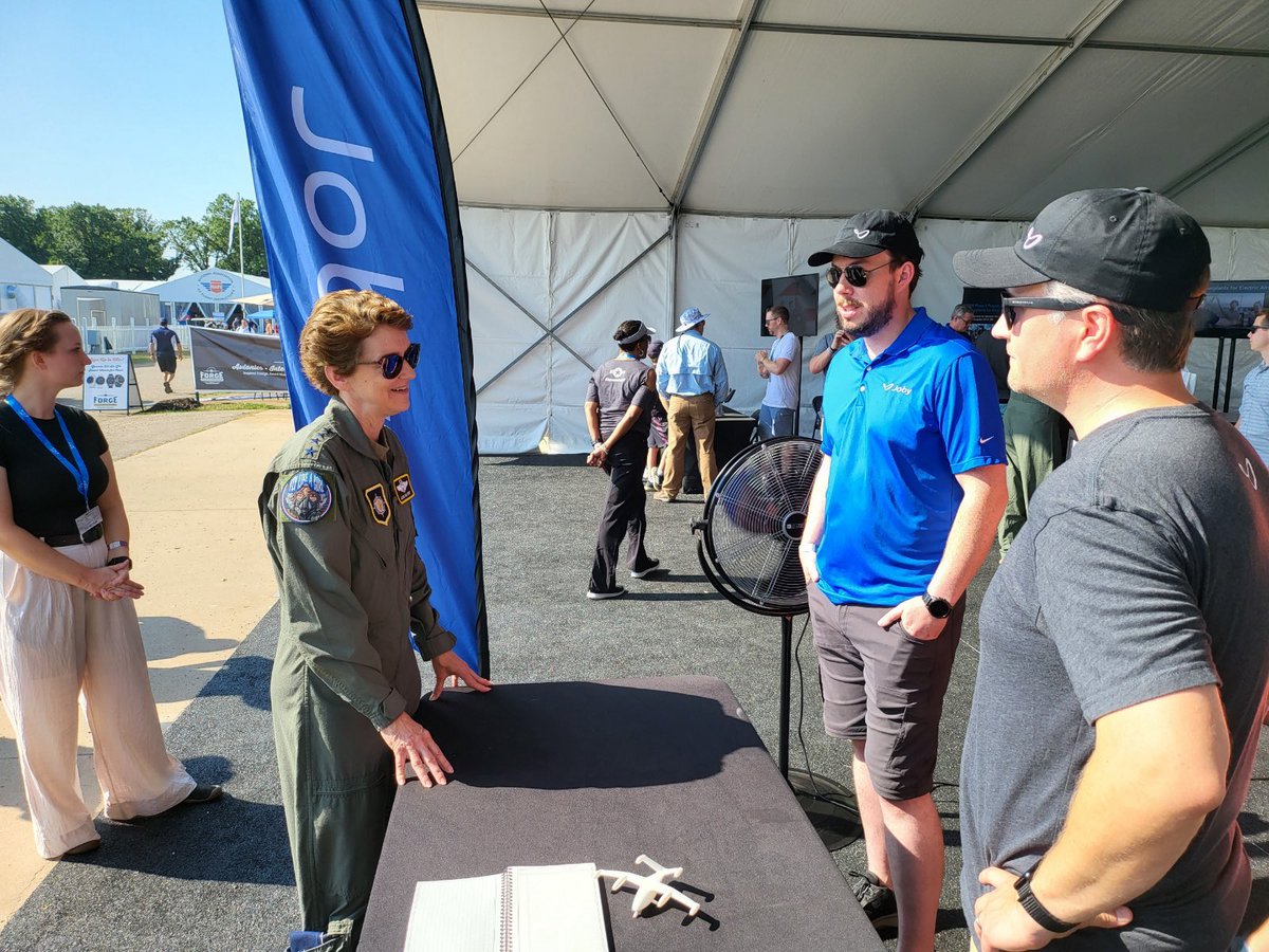 AFWERX's tweet photo. Thank you @USTRANSCOM_CDR for visiting the AFWERX team at #OSH23 to discuss the latest and greatest in eVTOL innovations with us!
Stop by booth #324 to learn more about our programs!
#AFWERX #Prime #AgilityPrime #transportation #futureofflight #eVTOL https://t.co/xswm0tmXT3