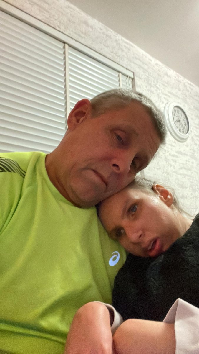 Dit zijn Demi (21) en Hans. Demi heeft zeer ernstige verstandelijke en meervoudige beperkingen.
Als voormalig brandweerman heeft Hans veel mensen gered. Het maakt hem verdrietig dat hij zijn eigen dochter niet kan redden.
Wij zien hen en zijn er voor ze.
2cu.nu/doneren