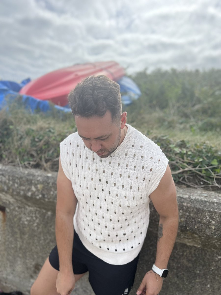 jonathandean90's tweet photo. Taken the doggy’s to the beach 🐶❤️🐶 https://t.co/l1uhOHdnm2