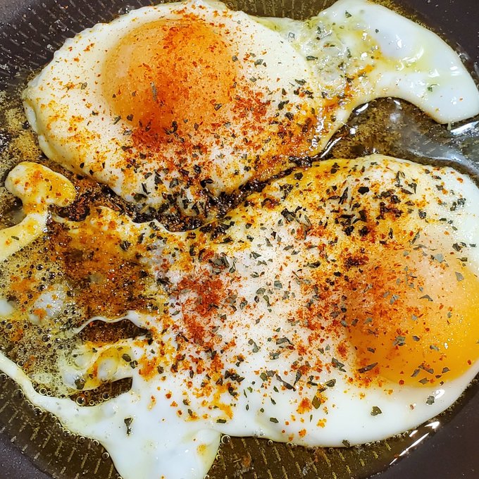 あーっお客様ーっ!!麦飯に乗せてかき混ぜてワッシワシ食べたよね😋 