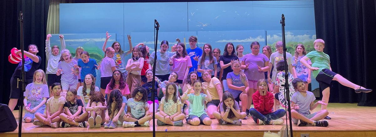 WGMSMusic's tweet photo. Favorite Color Day! Our performance (and the Chorus and Senior Theater) is tomorrow at WGIS at 11:30. Doors open at 11:00. We hope to see you there!! ⁦@WestGeneseeCSD⁩ ⁦@WGFineArts⁩ https://t.co/M2Kqcz5Jvr