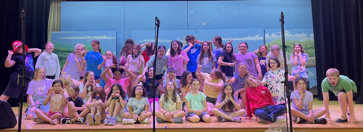 WGMSMusic's tweet photo. Favorite Color Day! Our performance (and the Chorus and Senior Theater) is tomorrow at WGIS at 11:30. Doors open at 11:00. We hope to see you there!! ⁦@WestGeneseeCSD⁩ ⁦@WGFineArts⁩ https://t.co/M2Kqcz5Jvr