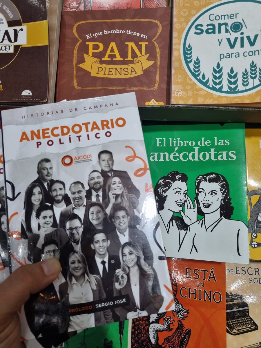 AnecdotasAicodi's tweet photo. ¿Quién creen que anduvo ayer en la "Feria del Libro del Instituto Veracruzano de la Cultura"? #PosYo 🙃
No se pierdan la oportunidad de estar en este evento que congrega diversas editoriales y sobre todo, a personas interesadas en la lectura, escritura, cultura y arte 😍 https://t.co/LuFcdw59uI