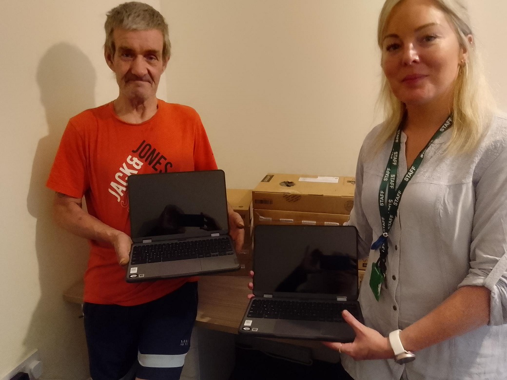 SpringHousing's tweet photo. Following Coventry’s campaign against digital poverty, our Coventry services have successfully received a donation of 9 laptops. As part of the Digital Skills &amp; Inclusion Device Bank, the laptops will be used by residents to develop their digital skills. Thanks to @CovConnects! https://t.co/6rjtRMoeBl