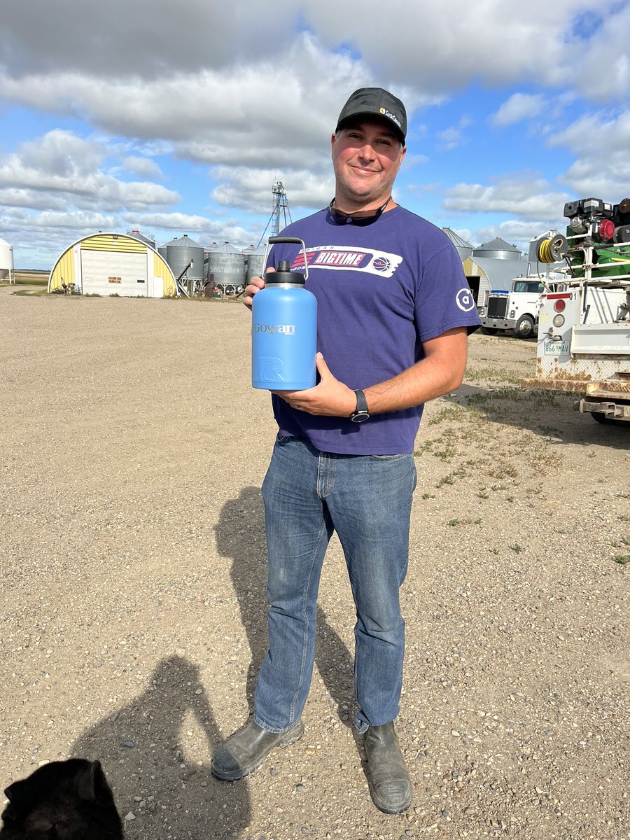 Another happy #AgTwitter winner! <a href="/Goldendeefarms/">Anthony Eliason</a> - enjoy! <a href="/gowancanada/">Gowan Canada</a> @TeamSASKGOWAN
