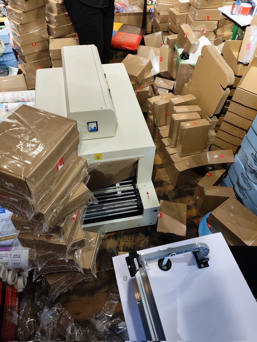 情都游戏棋工作室
游戏棋有几个系列：
情侣 
三人及绿帽  
四人（2vs2）
 SM字母圈、
重口 、SP（打屁股）
 多人系列（含KTV、轰趴）
男男、姐妹 等 
还有剧本杀类 
想了解哪个系列，我给你发预览图，私信未回的话，可以主页➕V