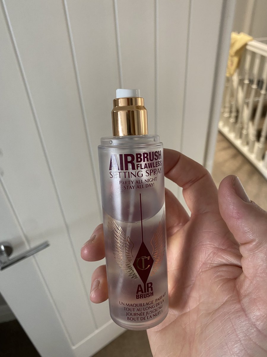 Iyceum's tweet photo. @CTilburyMakeup hi, I got my partner this for our wedding anniversary but the spray function has got stuck? As you can see it’s still quite full. #4 https://t.co/gLEDHVtFxX