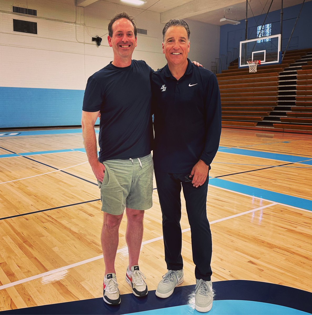 First coached David Levine in the 1980’s & it was terrific to catch up with him & his lovely wife Katie after our summer workout at USD yesterday. Grateful the game continues to serve as a bridge 2 lifelong friendships & lifelong learning. #Coaching #Friendship #Learning #Hoops♥️