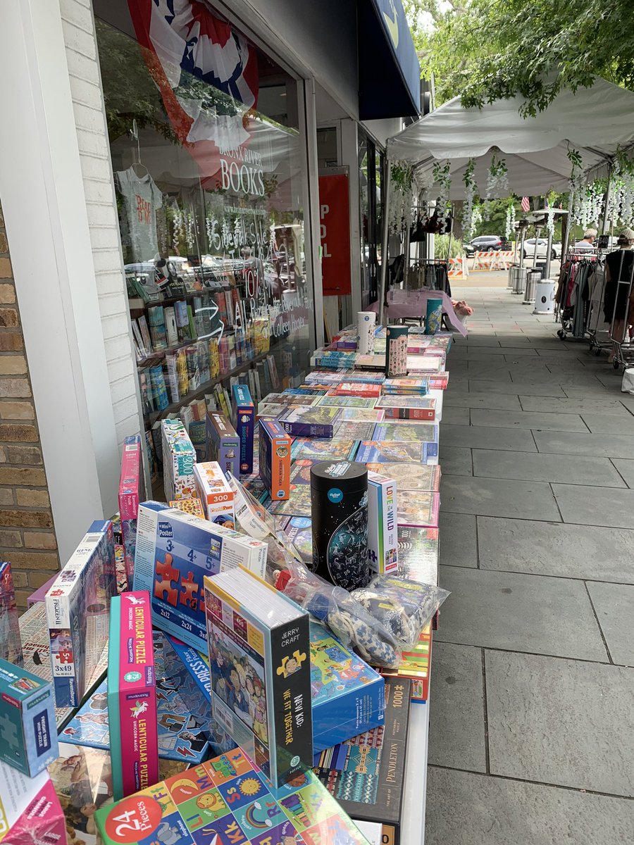 BronxRiverBooks's tweet photo. Scarsdale Sidewalk Sale, July 27, 28, 29. 10% OFF ALL puzzles for kids and adults; adult hardcover books; Colleen Hoover books. Also signed copies of Horse by Geraldine Brooks only $17 - while they last. https://t.co/jCYnZ0a9Ql