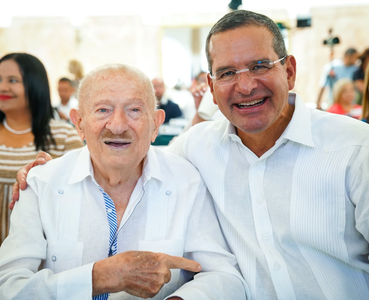 Como Barbosa, Ramón Luis Rivera, padre ha sido un hombre de visión y de acción, logrando para su pueblo de Bayamón un progreso socioeconómico sin precedente.

Hoy honramos a un patriota nuestro, a un puertorriqueño distinguido y a un buen amigo, hombre, hijo, esposo, padre,